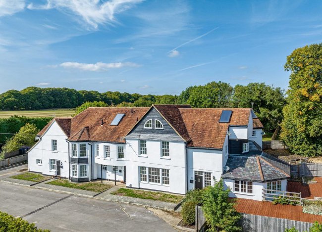 The Pheasantry, London Road, West Winterslow, Wiltshire SP5 1BN
 7