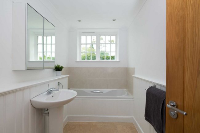 The Pheasantry, London Road, West Winterslow, Wiltshire SP5 1BN
 7