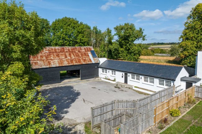 The Pheasantry, London Road, West Winterslow, Wiltshire SP5 1BN
 7