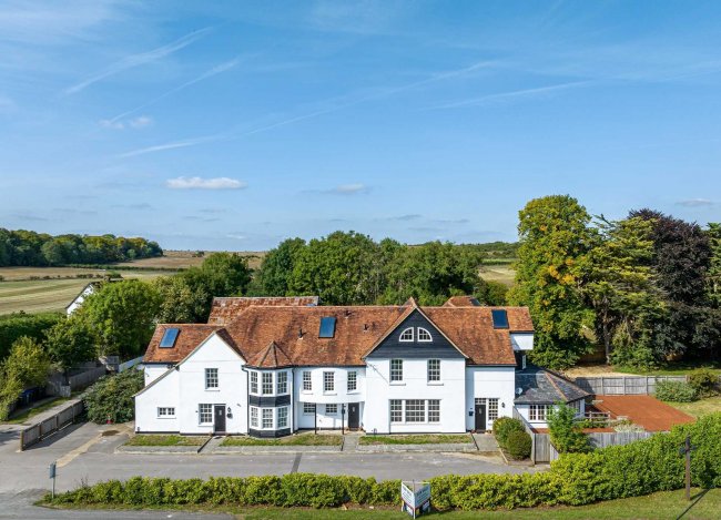 The Pheasantry, London Road, West Winterslow, Wiltshire SP5 1BN
 7
