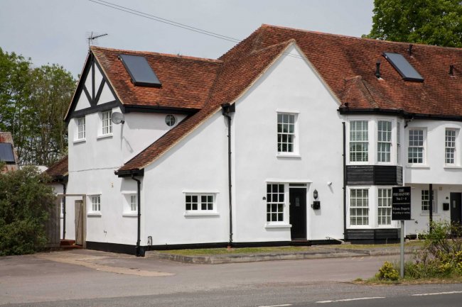 The Pheasantry, London Road, West Winterslow, Wiltshire SP5 1BN
 7