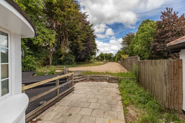 The Pheasantry, London Road, West Winterslow, Wiltshire SP5 1BN
 7