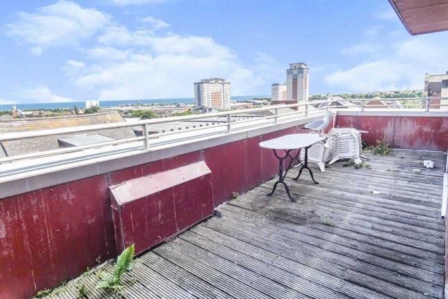 Flat 19 Biscop House, Villiers Street, Sunderland, Tyne and Wear, SR1 1ER
 8