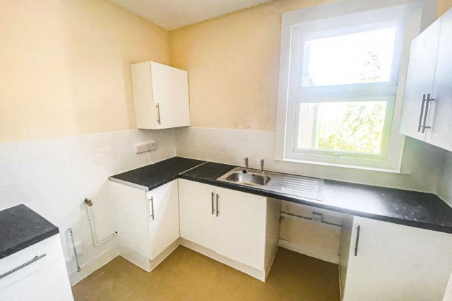 Flat 2, 24 Steerforth Street, Wandsworth, London SW18 4HH
 2