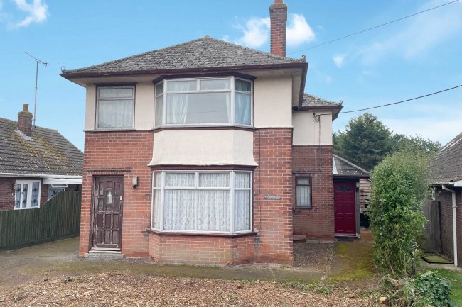 Willowdene, Ramsey, Harwich, Essex, CO12 5HB
 3