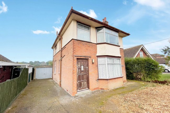 Willowdene, Ramsey, Harwich, Essex, CO12 5HB
 3