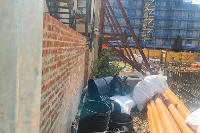 256 London Road, Croydon CR0 2TH
 4