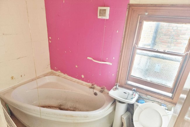 90 London Road, Bromley, BR1 3RL 1