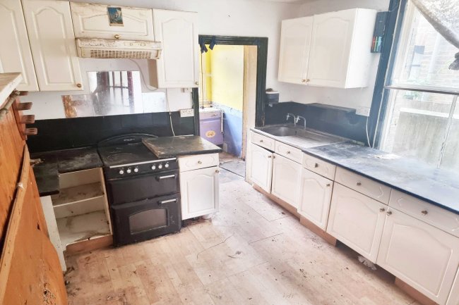 90 London Road, Bromley, BR1 3RL 1