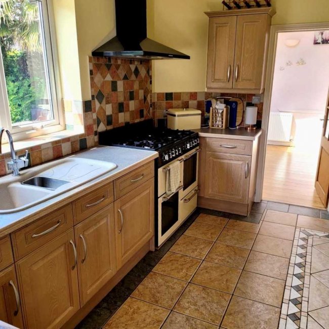 4 The Avenue, Broughton Astley, Leicester, Harborough, Leicestershire, LE9 6QJ
 10