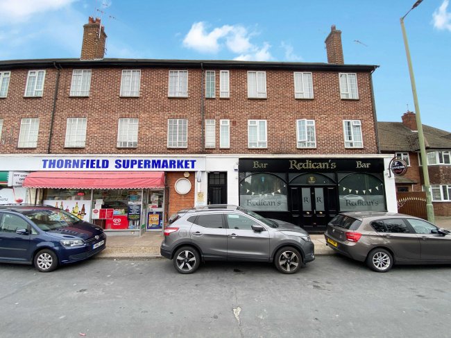 16 Thornfield Court, Holders Hill Road, Mill Hill, London, NW7 1LN
 5
