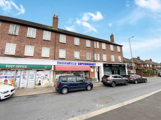 16 Thornfield Court, Holders Hill Road, Mill Hill, London, NW7 1LN
 5