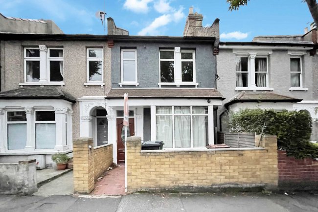 42 Mansfield Road, Walthamstow, London, E17 6PJ 9