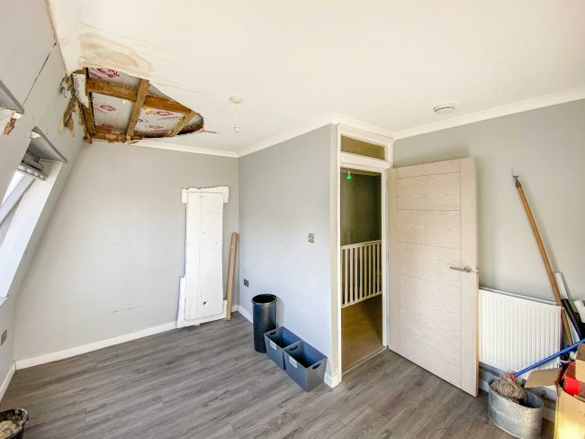 3 Greenfield Road, London N15 5EP 
 5