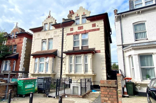 283D Romford Road, Forest Gate, London, E7 9HJ 10