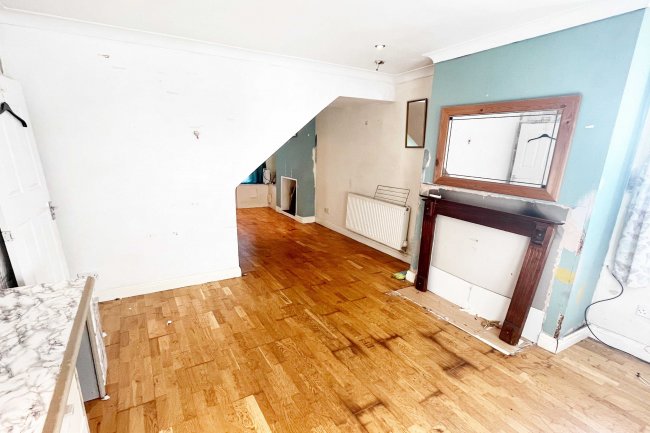 52 Dean Street, Winsford, CW7 1HG
 9