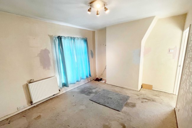 52 Dean Street, Winsford, CW7 1HG
 9