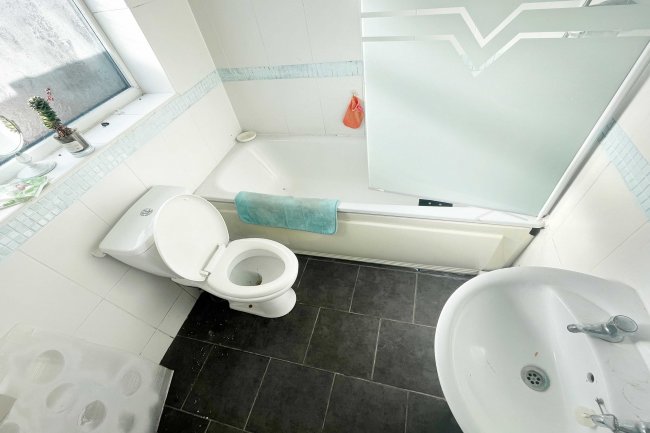 52 Dean Street, Winsford, CW7 1HG
 9