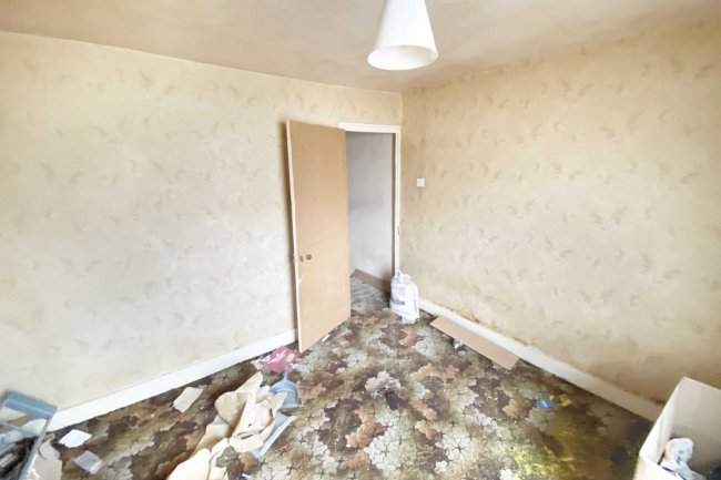 108 Charles Street, Greenhithe, Dartford, Kent DA9 9AJ
 4