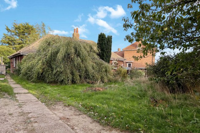 217 Hungate Street, Aylsham, Norfolk NR11 6JX
 7