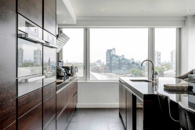 8 The Belvedere, Chelsea Harbour, London SW10 0XA 8