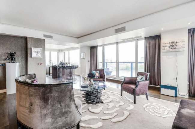 8 The Belvedere, Chelsea Harbour, London SW10 0XA 8