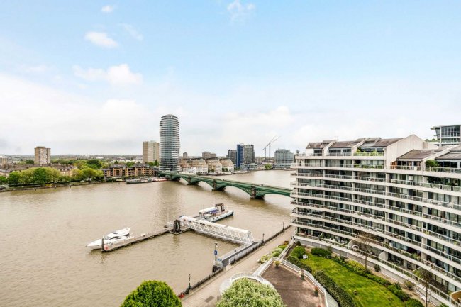 8 The Belvedere, Chelsea Harbour, London SW10 0XA 8