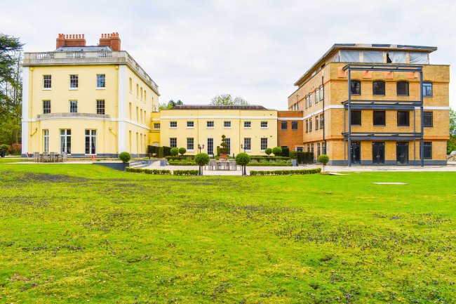 Westhorpe House, Marlow, Buckinghamshire SL7 3FJ 4