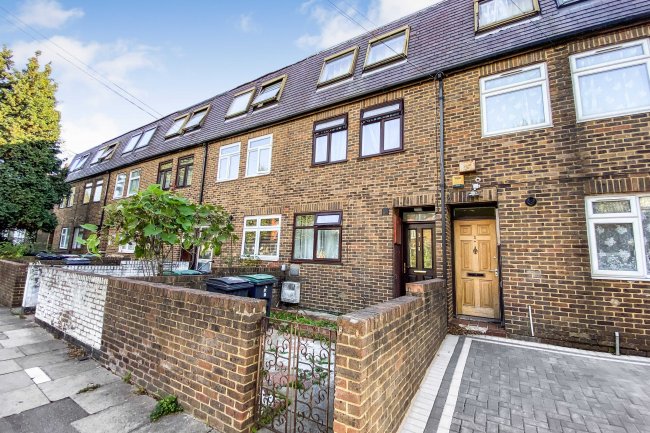 3 Greenfield Road, London N15 5EP 7