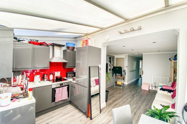 3 Greenfield Road, London N15 5EP 7