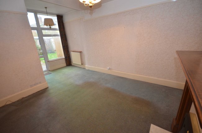 25 Elm Grove Road, Salisbury, Wiltshire, SP1 1JW 8