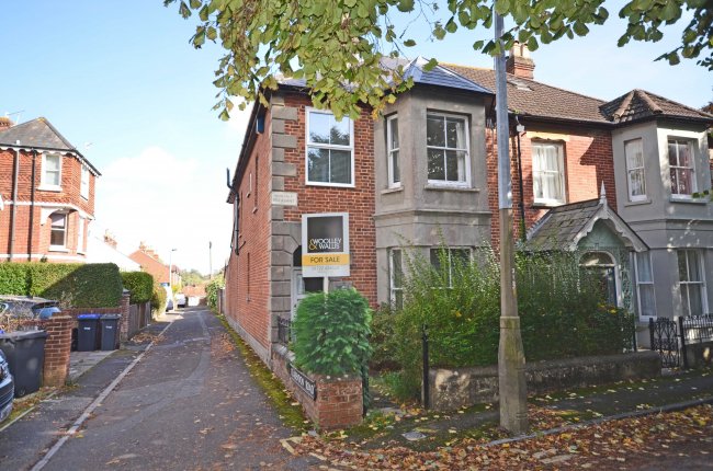 25 Elm Grove Road, Salisbury, Wiltshire, SP1 1JW 8