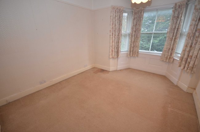 25 Elm Grove Road, Salisbury, Wiltshire, SP1 1JW 8