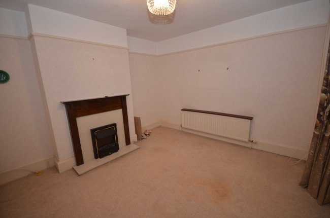 25 Elm Grove Road, Salisbury, Wiltshire, SP1 1JW 8