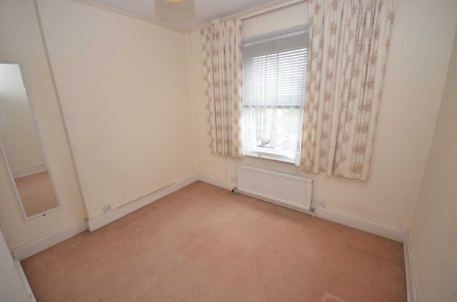 25 Elm Grove Road, Salisbury, Wiltshire, SP1 1JW 8
