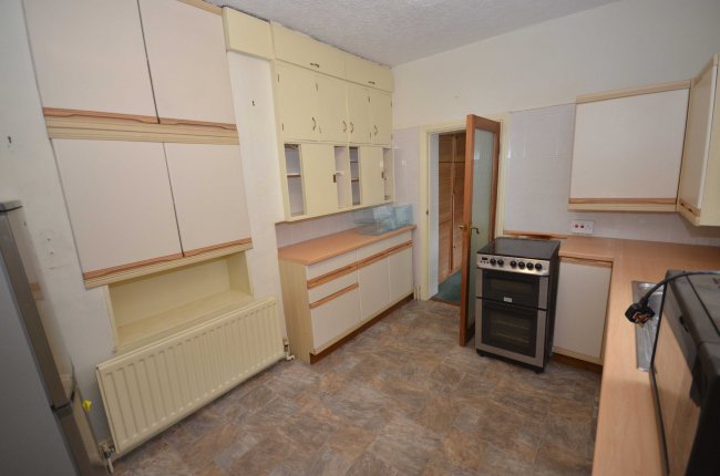 25 Elm Grove Road, Salisbury, Wiltshire, SP1 1JW 8