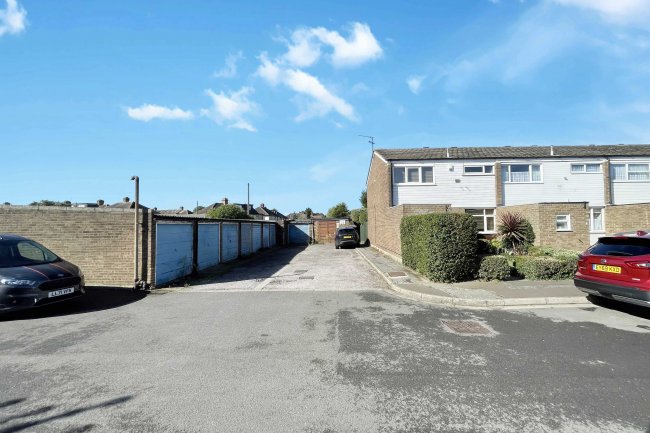Land at Sinclare Close, Enfield, EN1 4BE 5