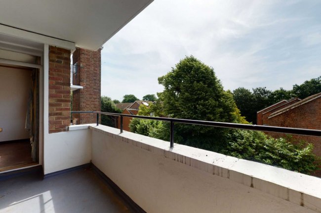 209 Ruskin Park House, Champion Hill, Camberwell, London SE5 8TN 9
