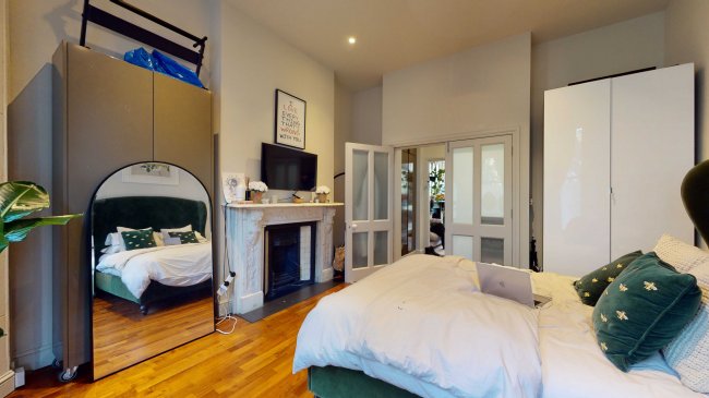 37 St. Charles Square, North Kensington, London, W10 6EN 6