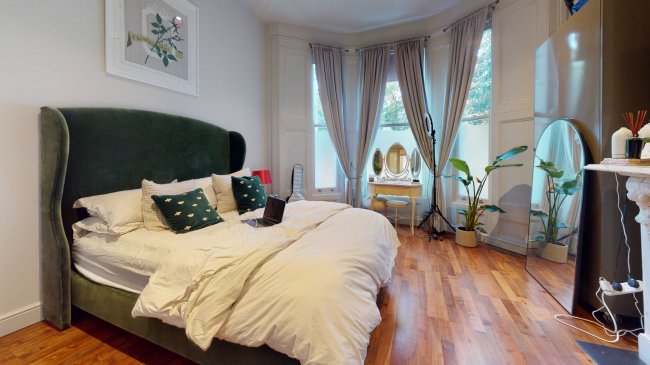 37 St. Charles Square, North Kensington, London, W10 6EN 6