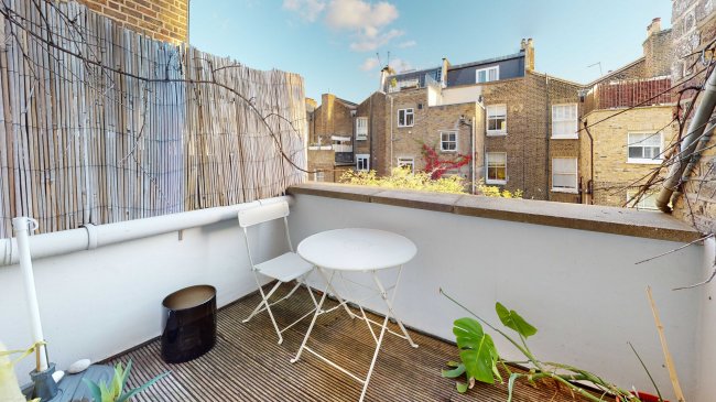 37 St. Charles Square, North Kensington, London, W10 6EN 6