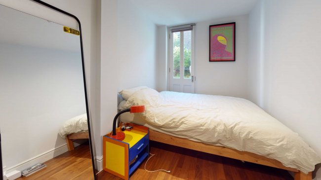 37 St. Charles Square, North Kensington, London, W10 6EN 6