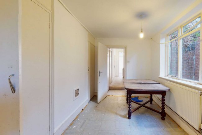 Garden Flat, 28 Sumatra Road, West Hampstead, London, NW6 1PU  9