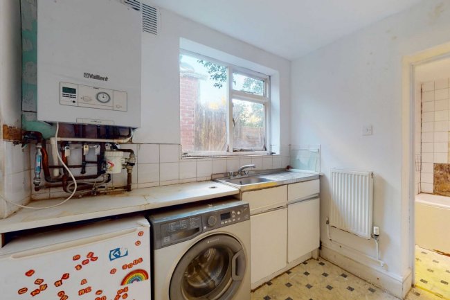 Garden Flat, 28 Sumatra Road, West Hampstead, London, NW6 1PU  9