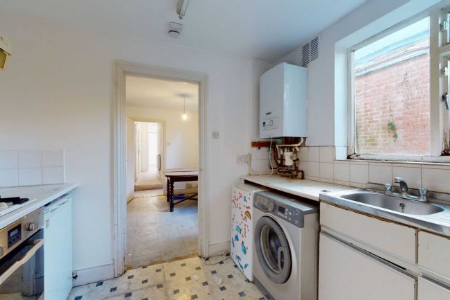Garden Flat, 28 Sumatra Road, West Hampstead, London, NW6 1PU  9