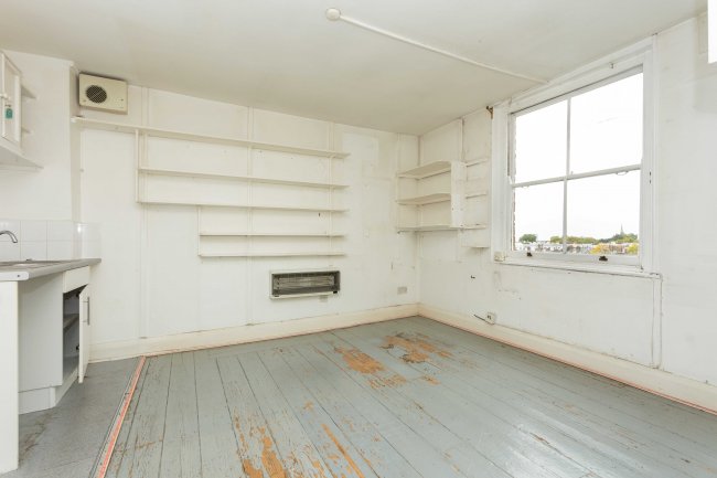 37H Linden Gardens, Kensington, London W2 4HQ 1