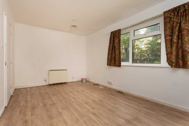 6 Romily Court, Landridge Road, Fulham, London SW6 4LL  10