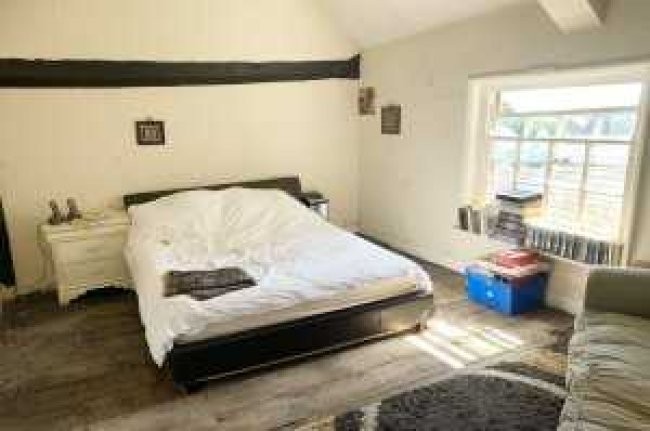 13 South Street, Leominster, Herefordshire, HR6 8JA
 6