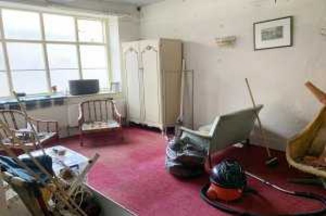 13 South Street, Leominster, Herefordshire, HR6 8JA
 6