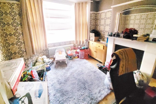120 Winterbourne Road, Thornton Heath CR7 7QW 10